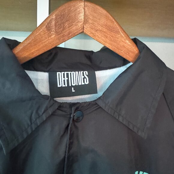 DEFTONES - 2025 TOUR (VIP) Jacket - Picture 2 of 5